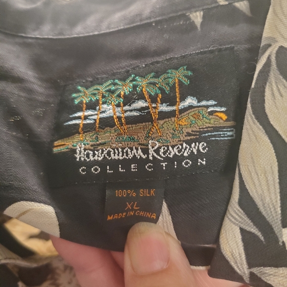 Hawaiian Reserve Collection Shirt - Picture 4 of 4